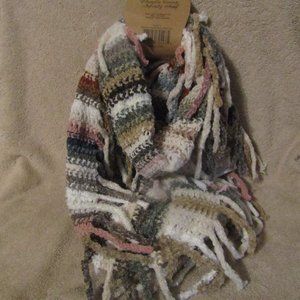 CHENILLE GIVING INFINITY SCARF BRAND NEW
